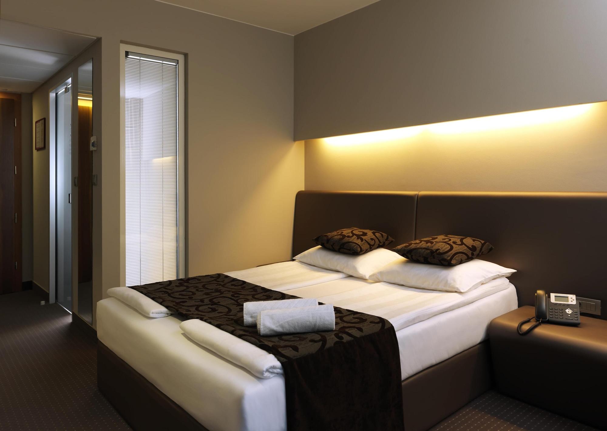Hotel Thermana Park Lasko**** Superior Extérieur photo